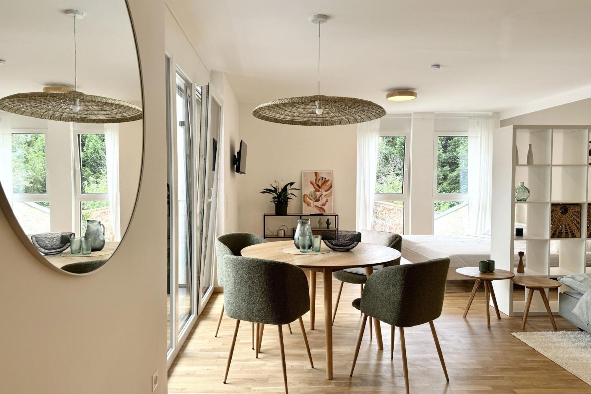 Modernes Studio Beim Domplatz 维也纳新城 外观 照片